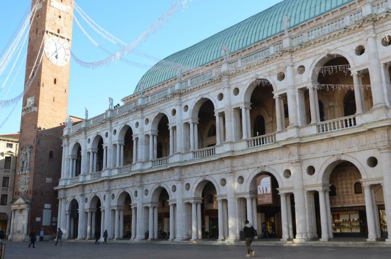 Residenza Ofelia Apartment Vicenza Bagian luar foto
