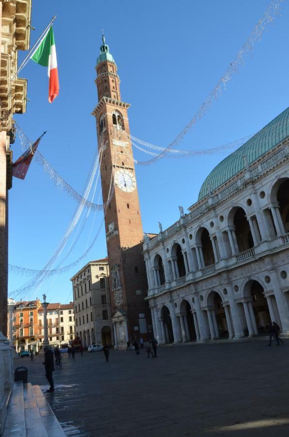 Residenza Ofelia Apartment Vicenza Bagian luar foto